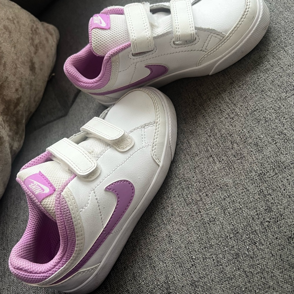 Nike Capri 3 LTR Leather 'White Pink' 579953-10
